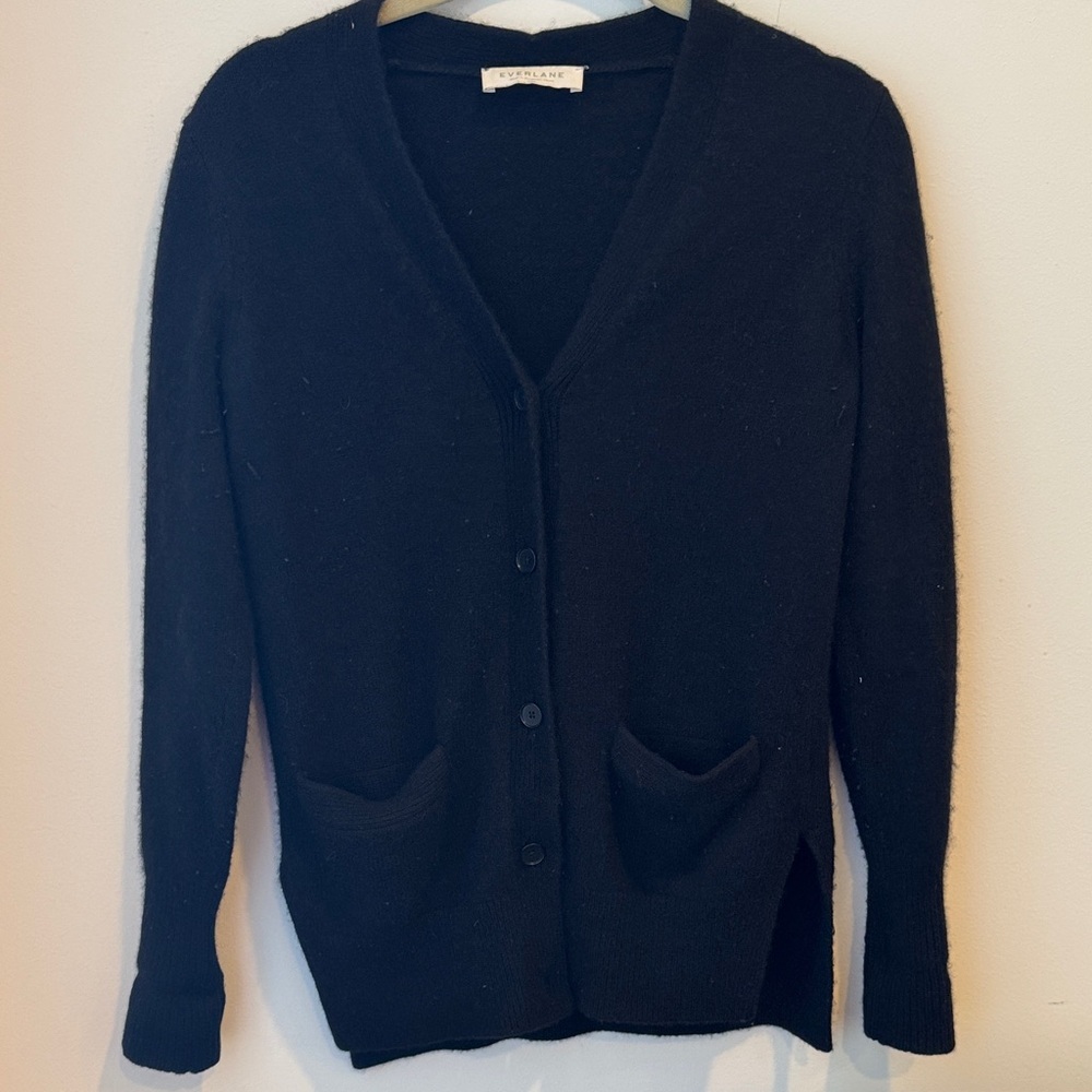 Everlane cashmere Classic Black Cardigan